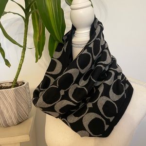Coach neck scarf